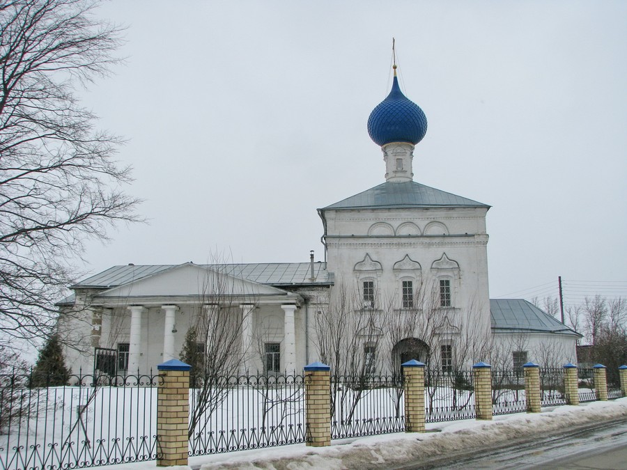 Туношно ярославль. Храм Рождества Богородицы Туношна. Церковь Туношна Ярославль. Храма Рождества Пресвятой Богородицы с. Туношна. Туношна село Ярославль.